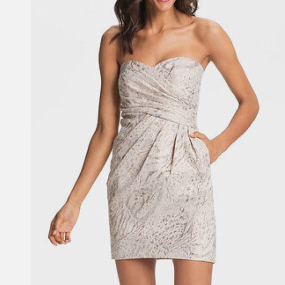 Laundry by Shelli Segal strapless dress